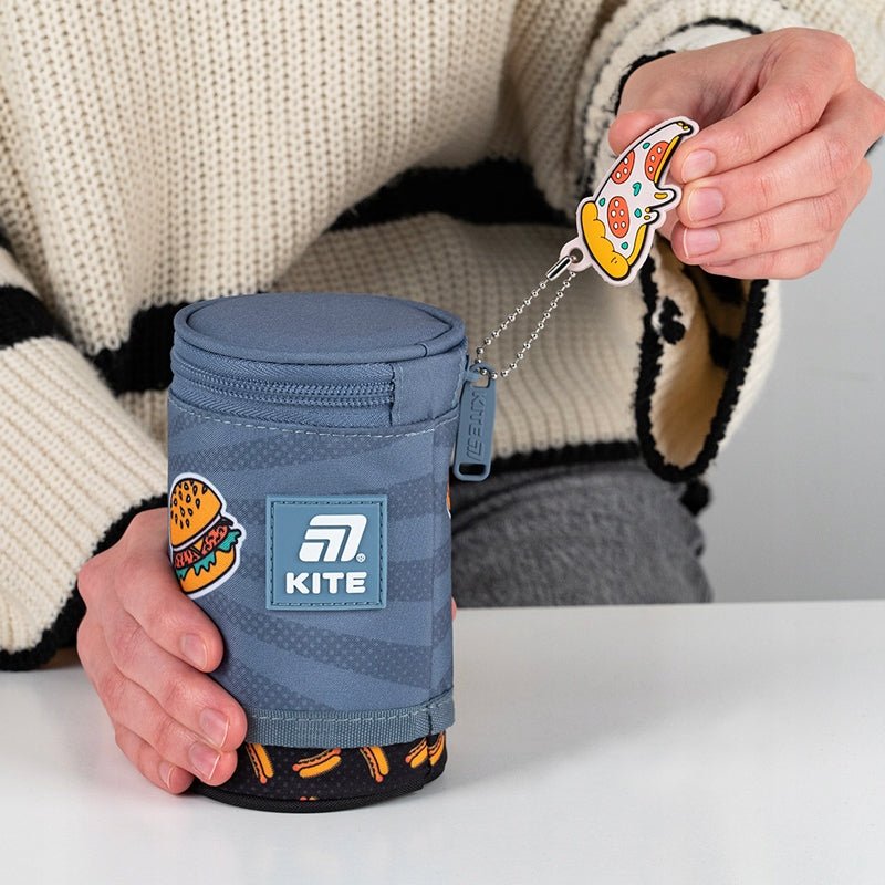 Piórnik tuba szkolny dla dzieci z pieskiem Kite