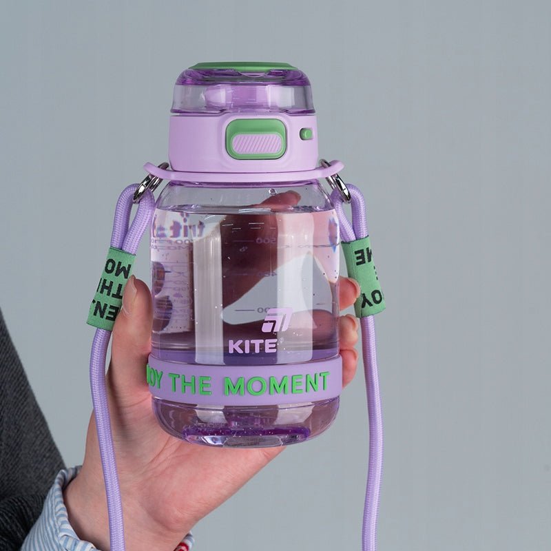 Bidon na wodę 700ml pasek na ramię uchwyt fioletowy Kite