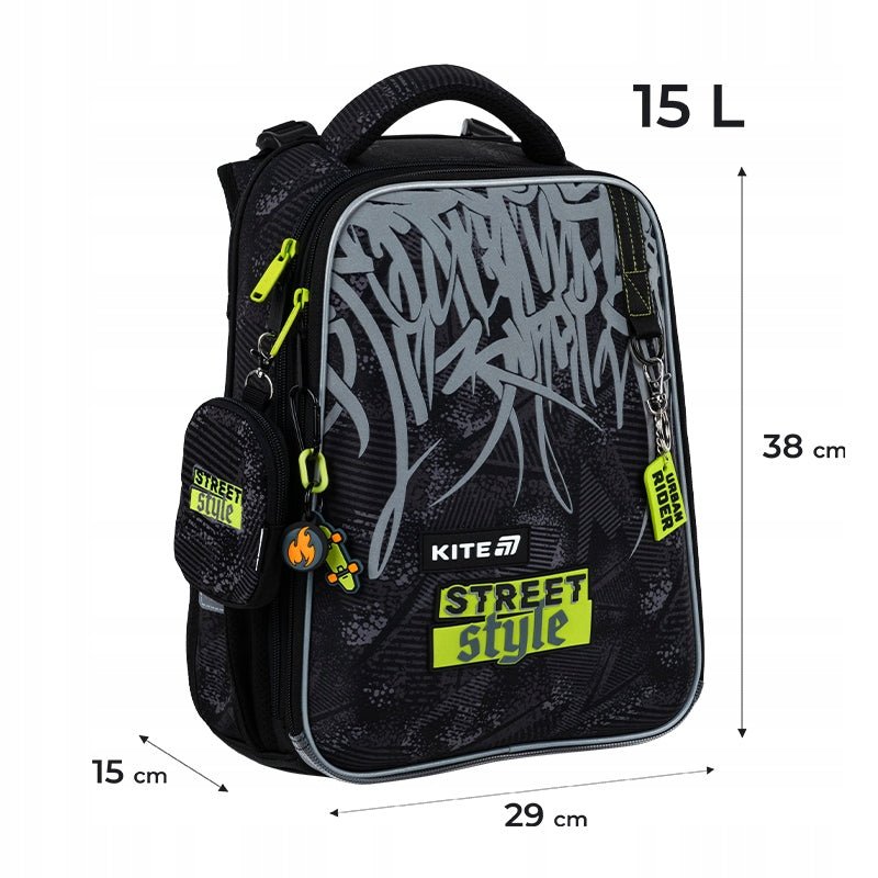 Kite K25-531M-4 – tornister z ramą i usztywnioną klapą, z portfelem w komplecie, dla uczniów 1-4 klasy.