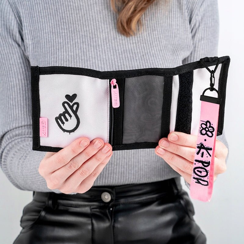 Portfel dziecięcy dla dziewczynki  K-POP Kite