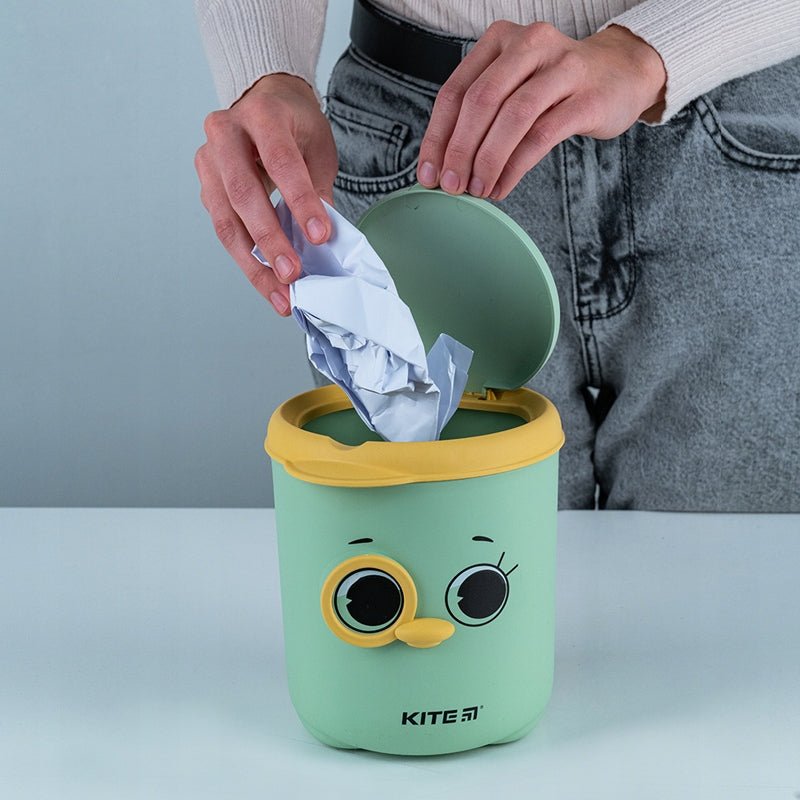 Kosz na śmieci na biurko dla dziecka zielony