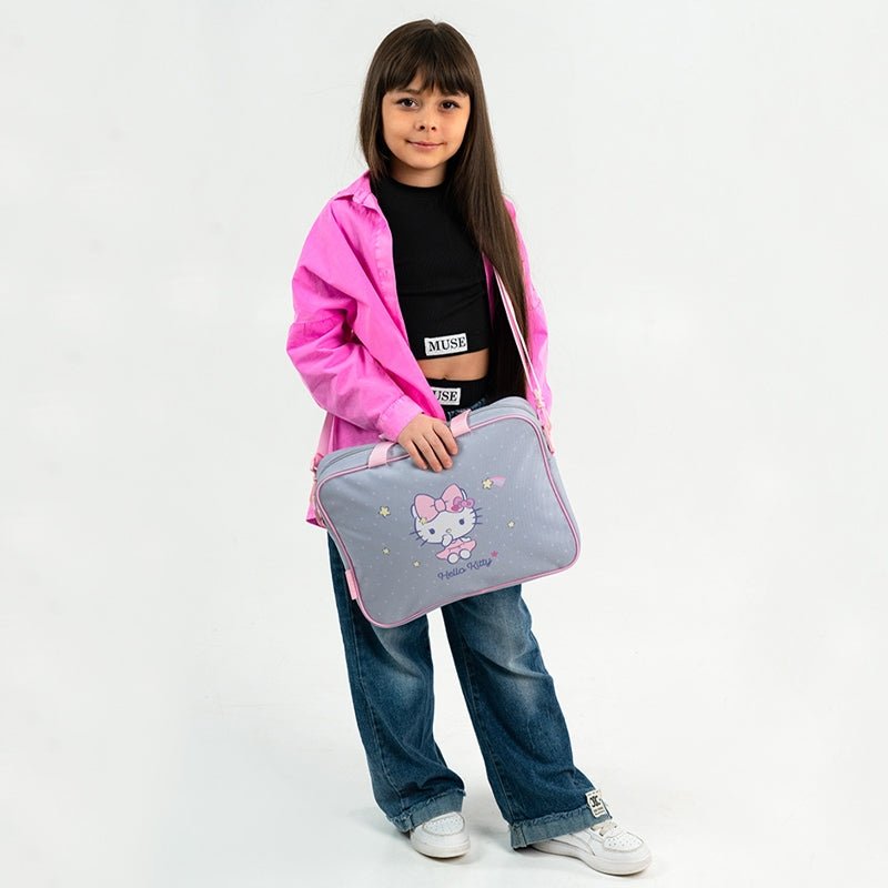 Torba na dokumenty A4 z regulowanym paskiem – idealna do szkoły i zajęć kreatywnych.