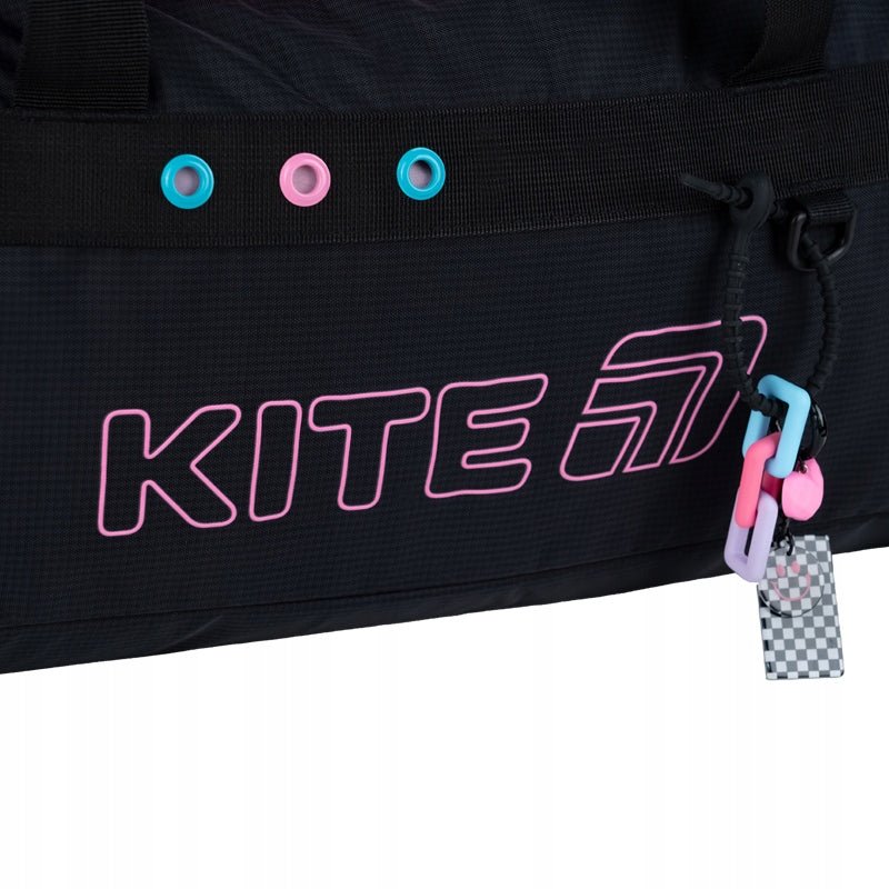 Torba podróżna Kite K25-2505-2 w jasnym kolorze, z trzema kieszeniami i wygodnymi uchwytami