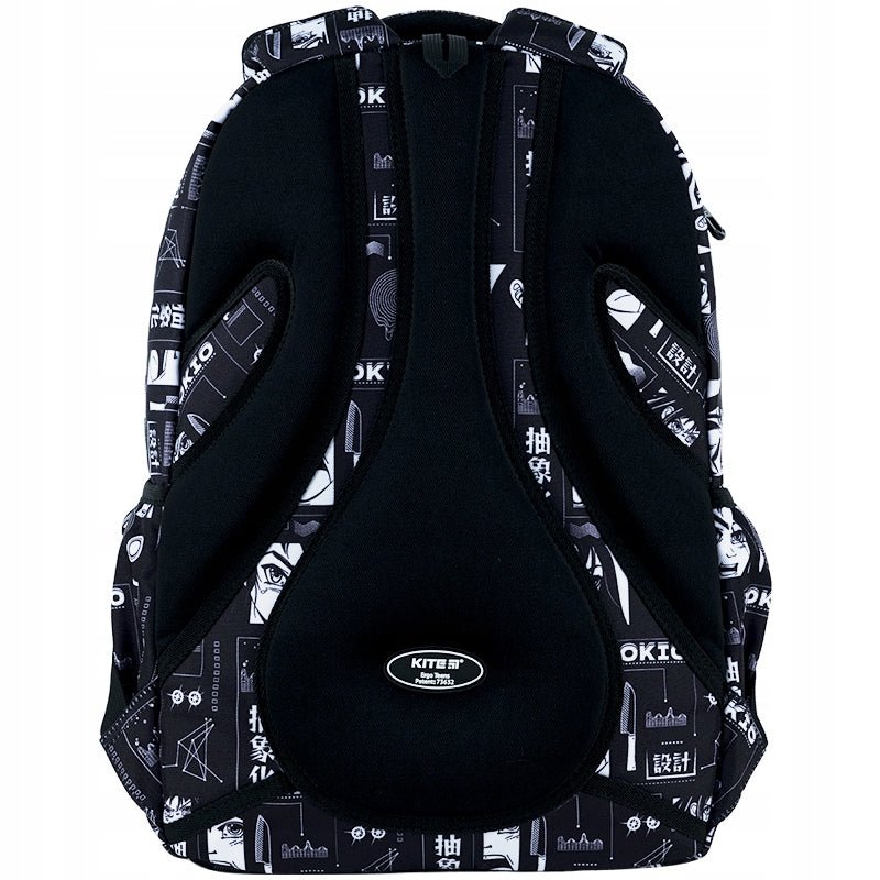 Plecak młodzieżowy ortopedyczny czarno biały anime