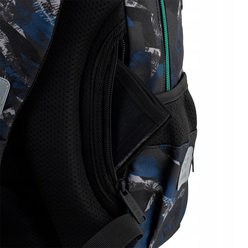 Plecak Kite z ukrytą kieszenią na plecach – bezpieczeństwo dla drobiazgów.