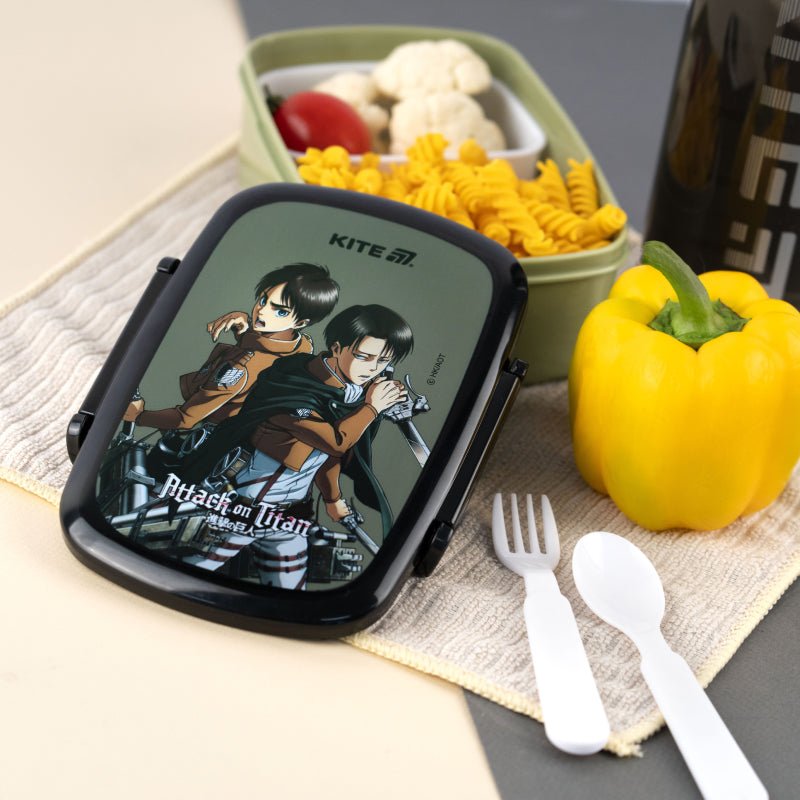 Lunchbox Śniadaniówka ze Sztućcami 750 ml Attack on Titan Kite