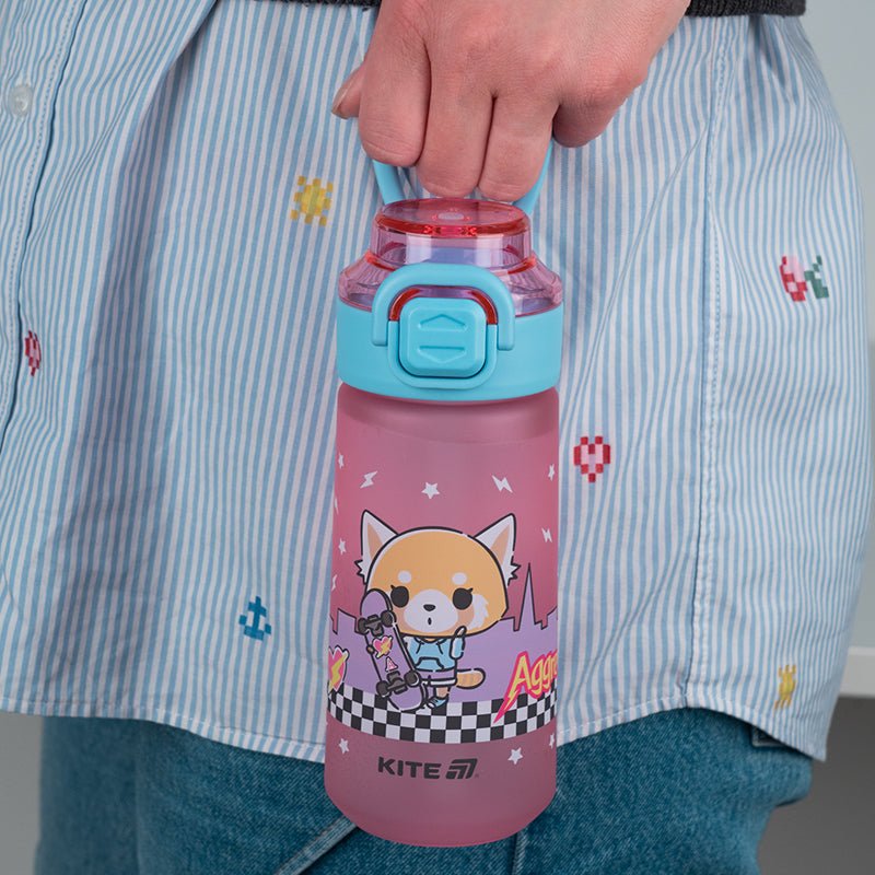 Butelka z hermetyczną pokrywką i przyciskiem otwierania Kite