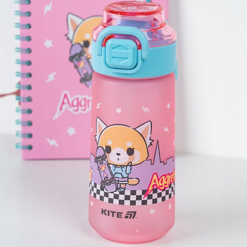 Butelka dziecięca z wygodnym uchwytem i matową powierzchnią