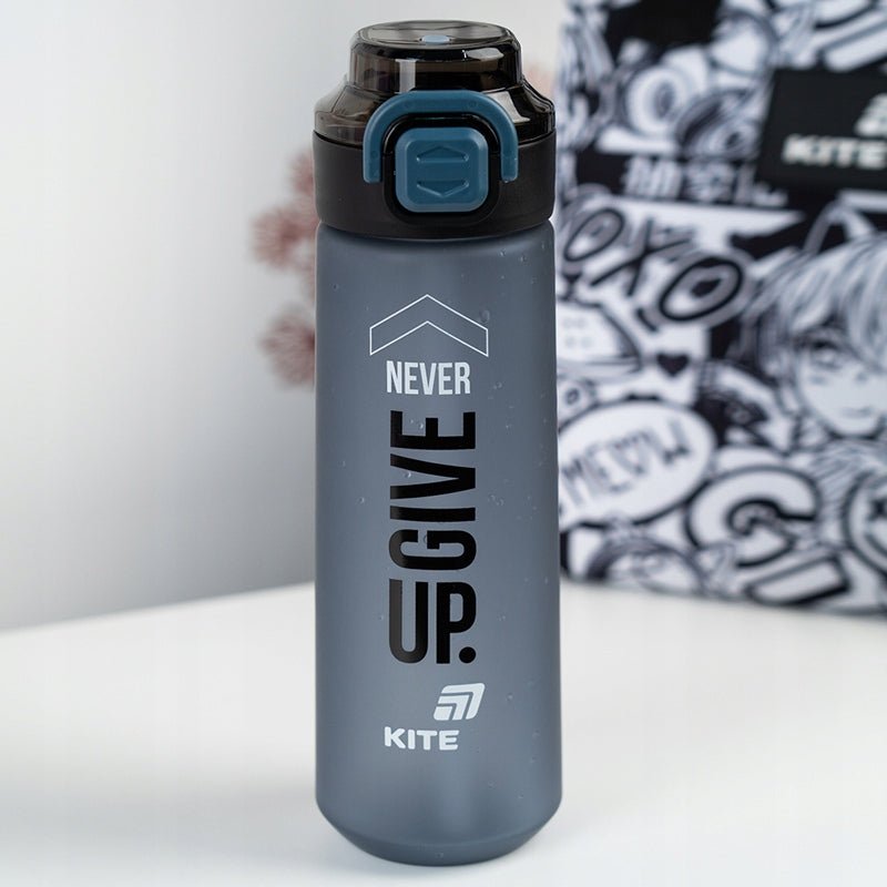 Matowa powierzchnia butelki Kite – przyjemna w dotyku