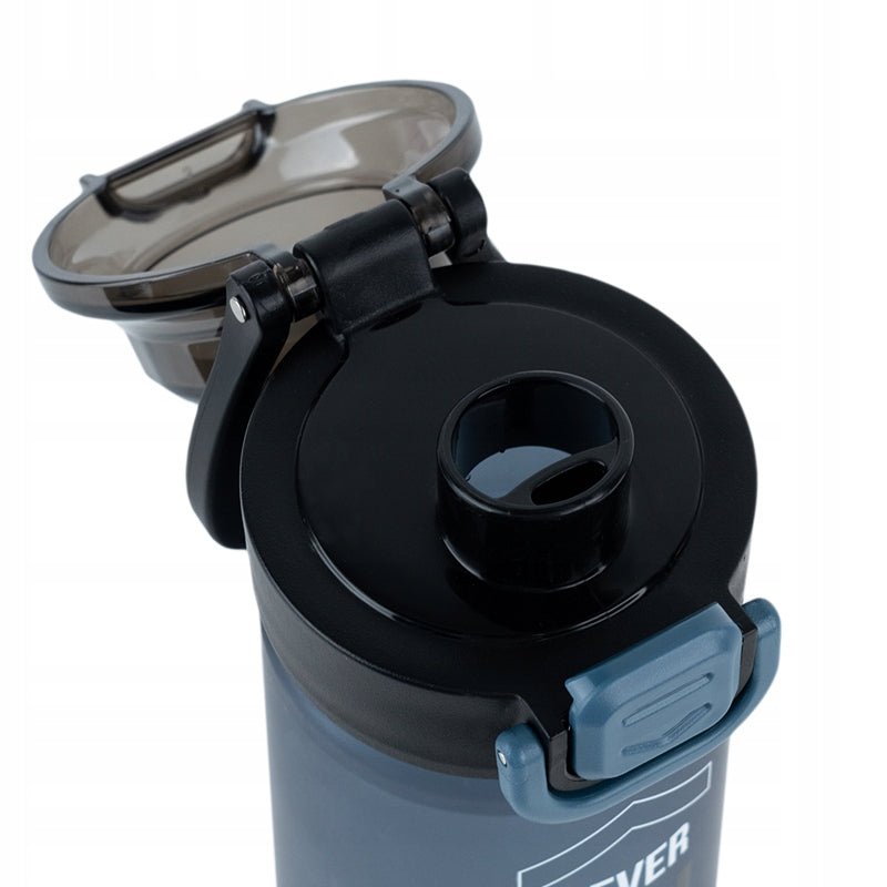 Bidon Kite z ustnikiem i słomką – zbliżenie na ustnik