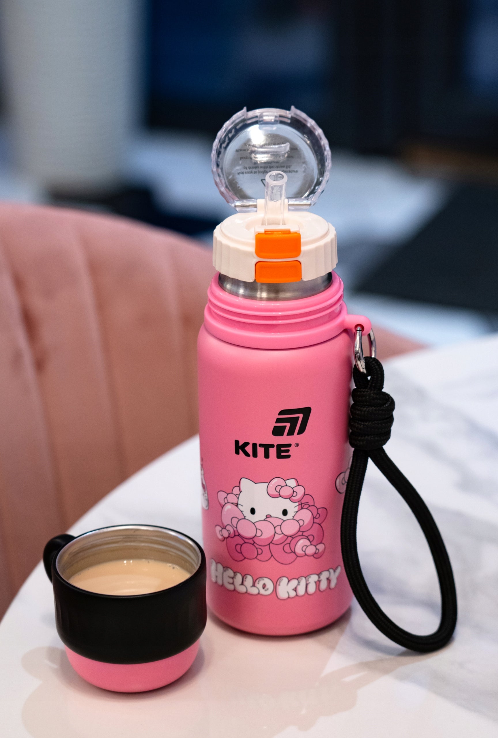 Termos Hello Kitty 500 ml do szkoły i na wycieczki