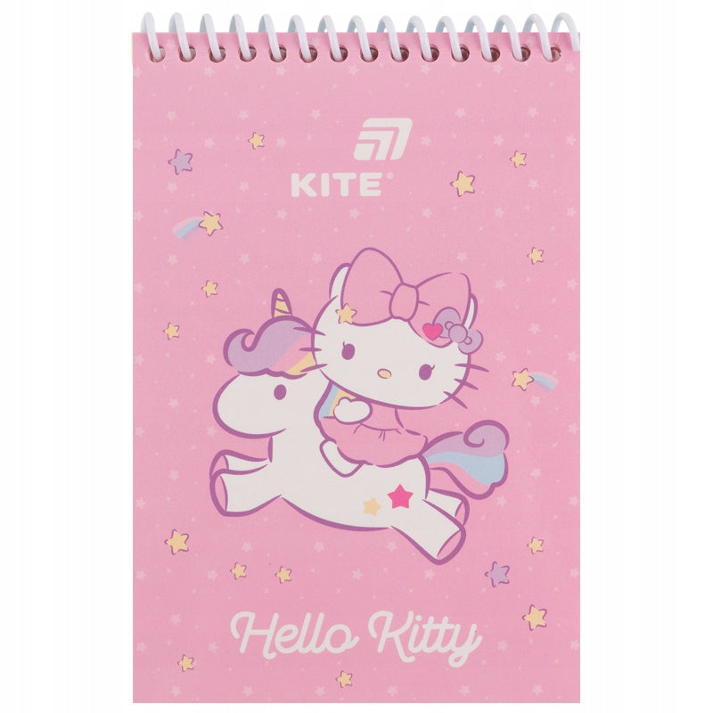 Notatnik spiralny Kite Hello Kitty – widok na różową, twardą okładkę.