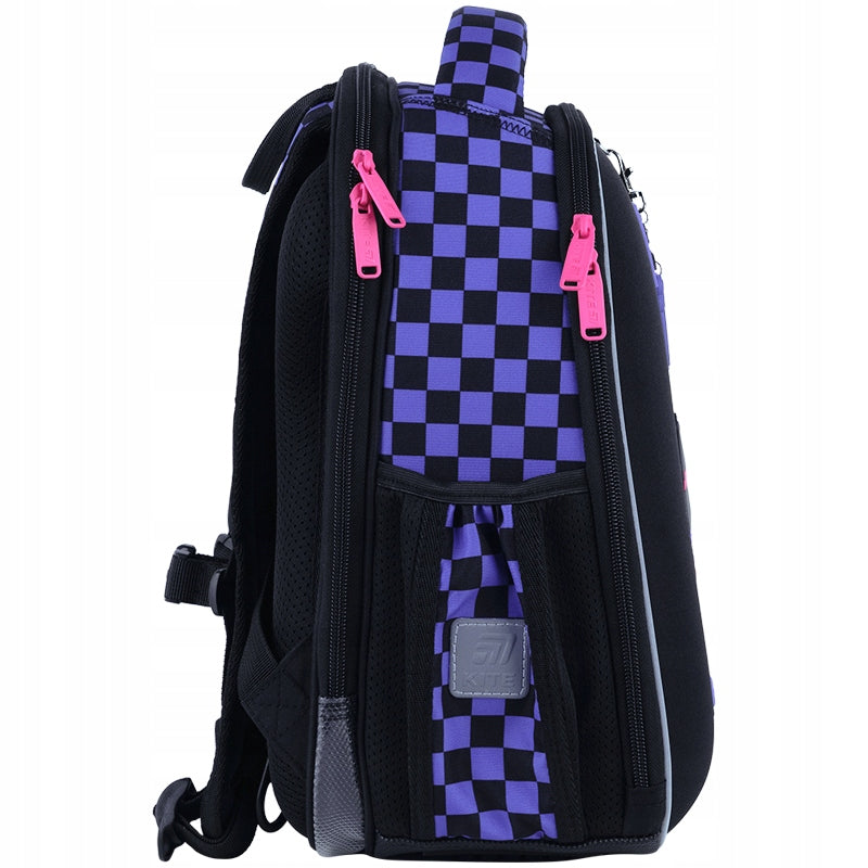 Tornister Kuromi Kite do 1 klasy – profil boczny z kieszenią