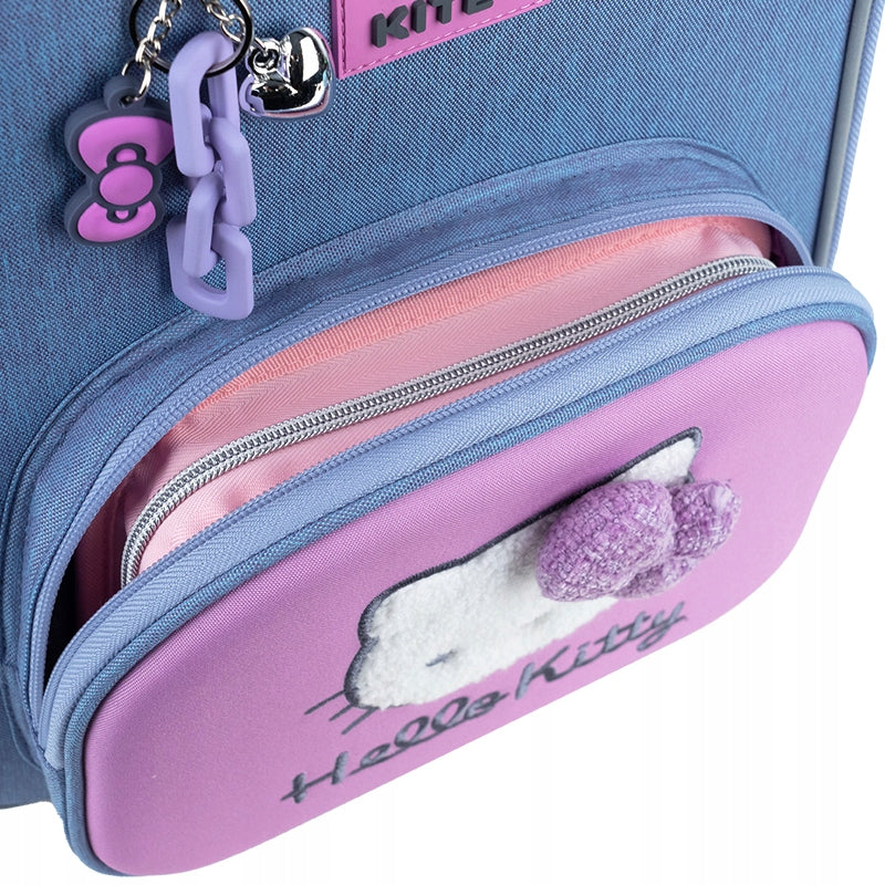 Tornister szkolny Hello Kitty Kite – przednia kieszeń z haftem