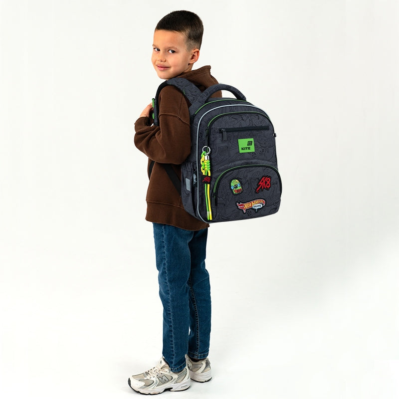 Plecak Kite HW26-773M Hot Wheels Skate widok z przodu.