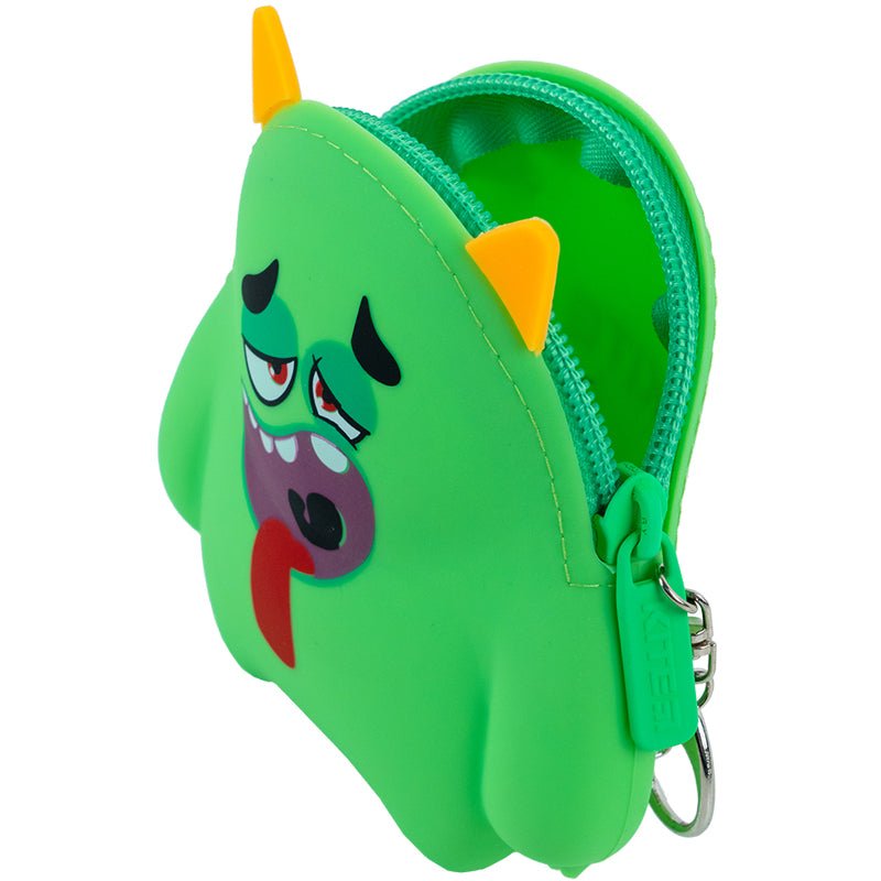 Portfel dziecięcy K22-596-2 wykonany jest z miękkiego i przyjemnego w dotyku silikonu