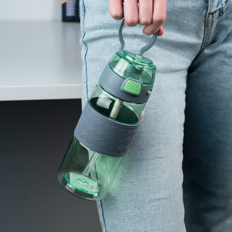 Butelka na wodę do szkoły z ustnikiem 600 ml zielona