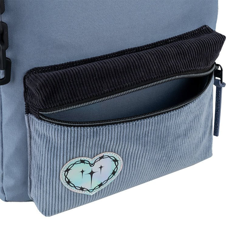 Modny plecak Kite z aksamitnymi wstawkami i holograficzną naszywką