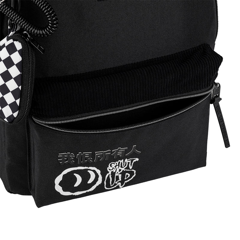 Plecak Kite z niezawodnymi zamkami i wygodnymi pullerami-zawieszkami.