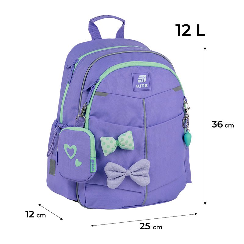 Harmonia kolorów i zaokrąglony design – plecak, który wyróżnia się stylem.