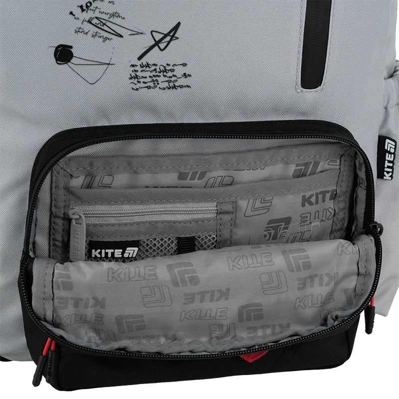 Plecak Kite K25-949M z organizerem w przedniej kieszeni – porządek w drobiazgach