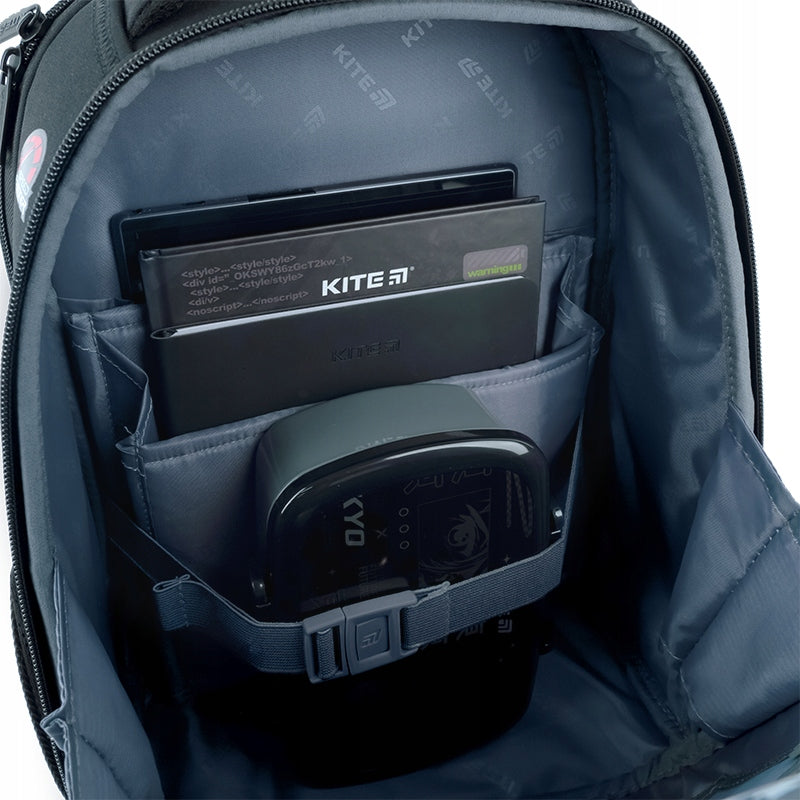 Tornister szkolny Kite – komora główna na książki i zeszyty