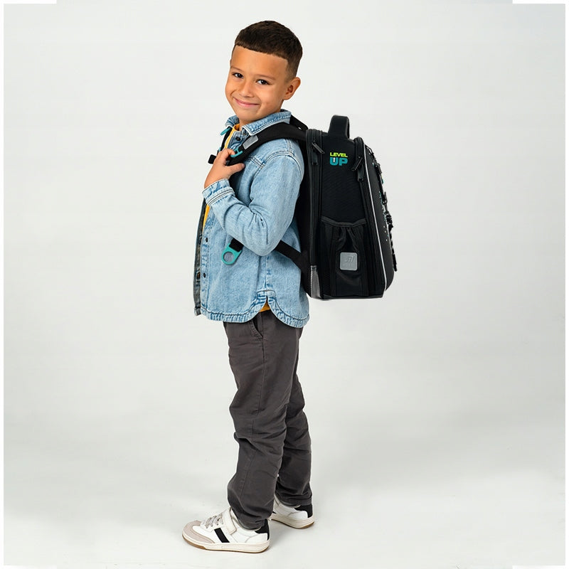 Tornister do szkoły z nóżkami ortopedyczny dla chłopca