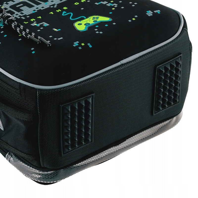 Tornister szkolny Kite – usztywnione dno z odpornością na zabrudzenia