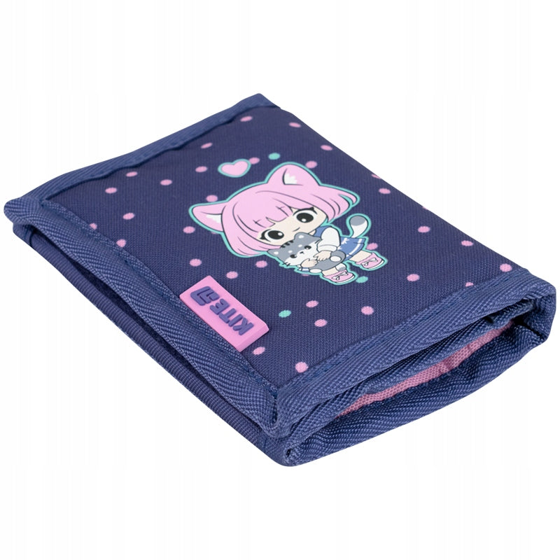 Widok portfela Kite Kuromi z przodu z zapięciem na rzep i grafiką.