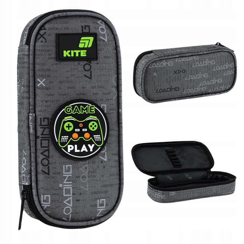 Usztywniany piornik dla chlopca Kite Game Play widoczny z każdej perspektywy.