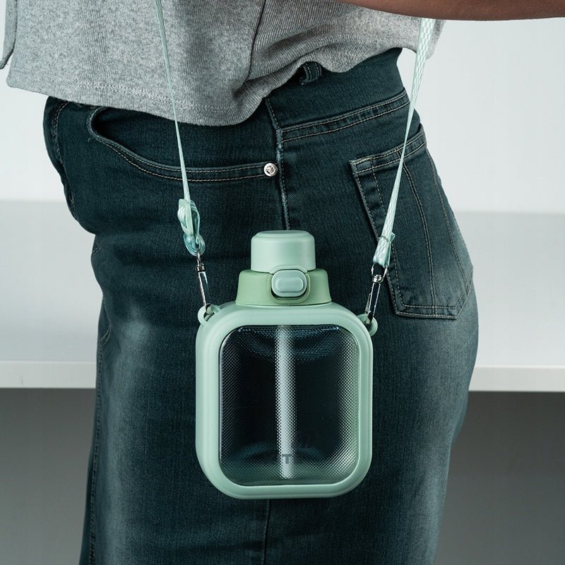 Butelka z paskiem - do szkoły i na siłownię