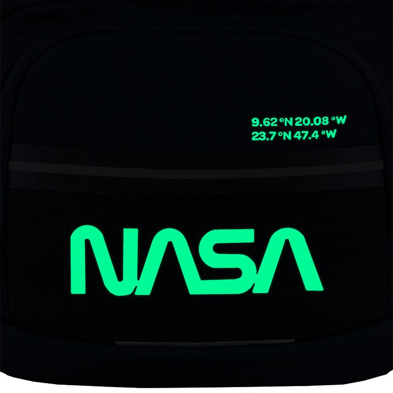Design na licencji NASA.