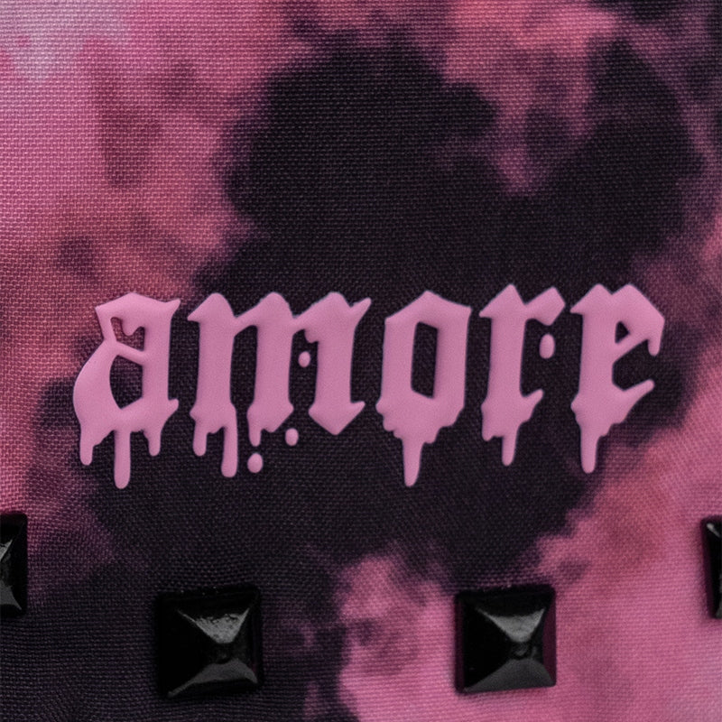 wypukły nadruk 3D umieszczony pod siateczką