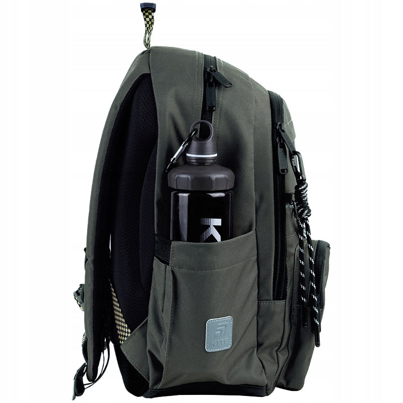 boczna kieszeń na butelkę lub mały termos w plecaku szkolnym