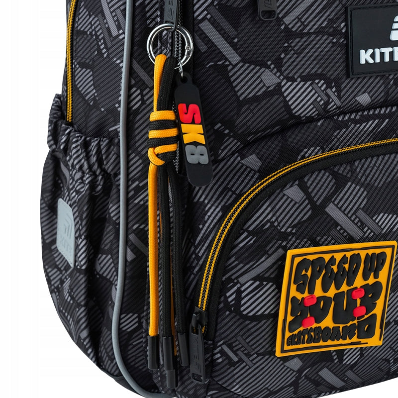 Solidna fурнітура i zamki plecaka szkolnego Kite