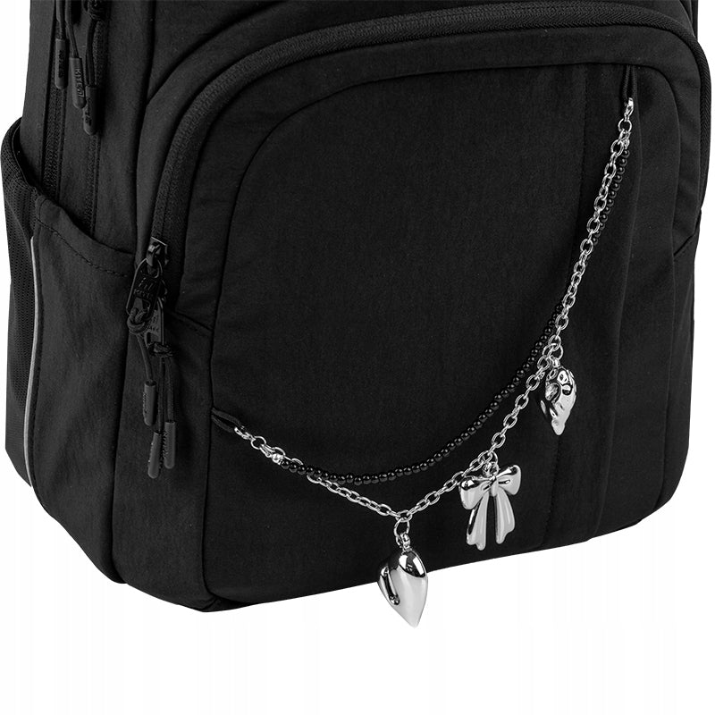 dekoracyjne akcesoria na plecaku Kite w młodzieżowym stylu