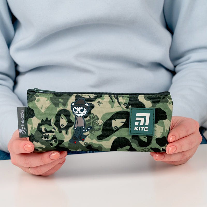 Piórnik saszetka szkolny dla dzieci kamuflażowy Tokidoki