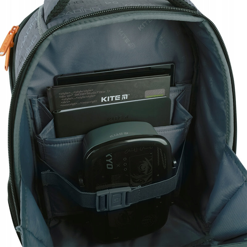 Tornister szkolny Kite – wnętrze z przegrodami na książki