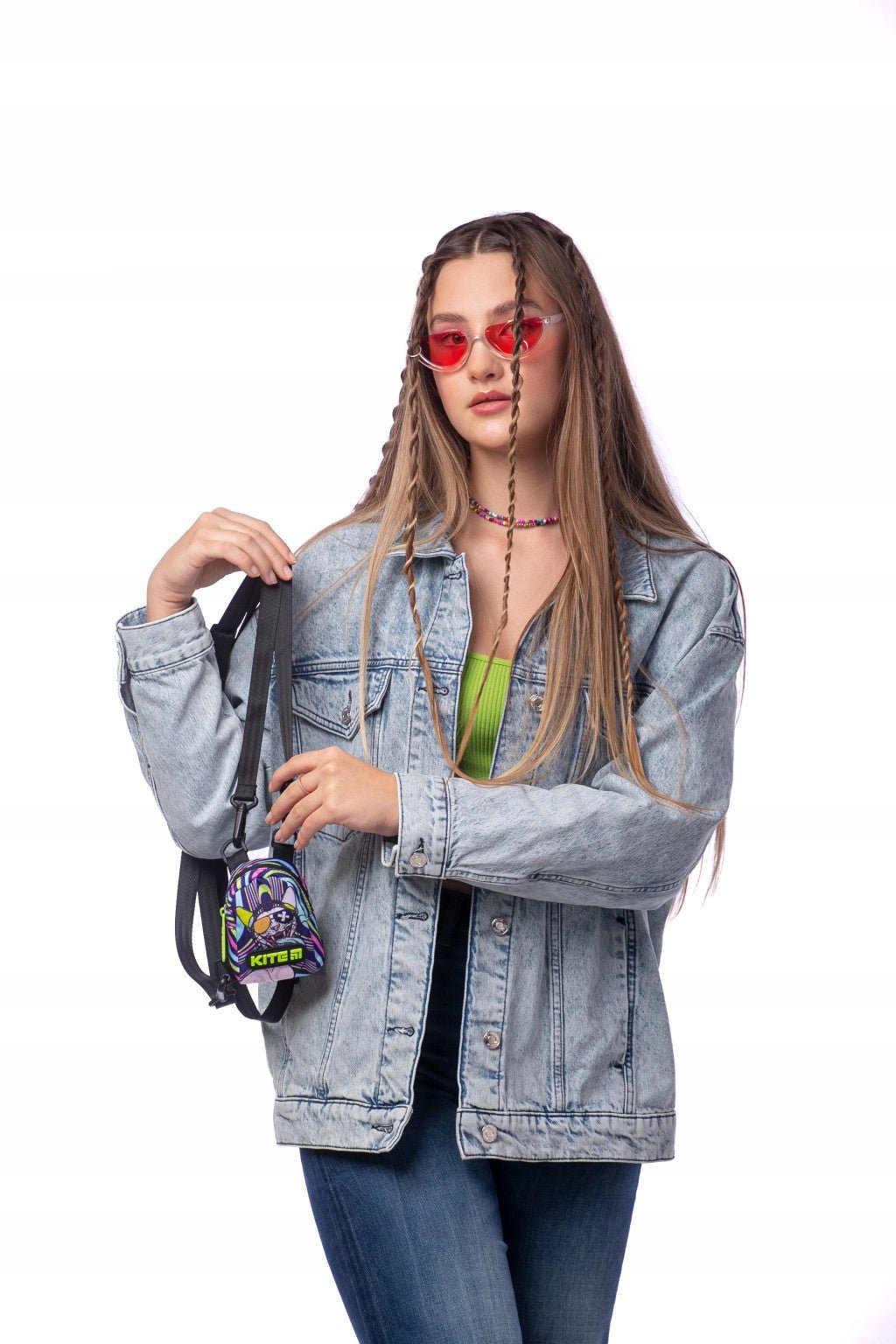 Plecaczek mały stylowa nerka unisex karabińczyk Kite K22-2591-2.Saszetka mini  wykonanа z wytrzymałego poliestru. Materiały i osprzęt zostały przetestowane pod kątem wytrzymałości i odporności na zużycie.