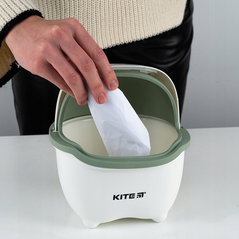 Kosz na śmieci na biurko dla dziecka zielony kosmos