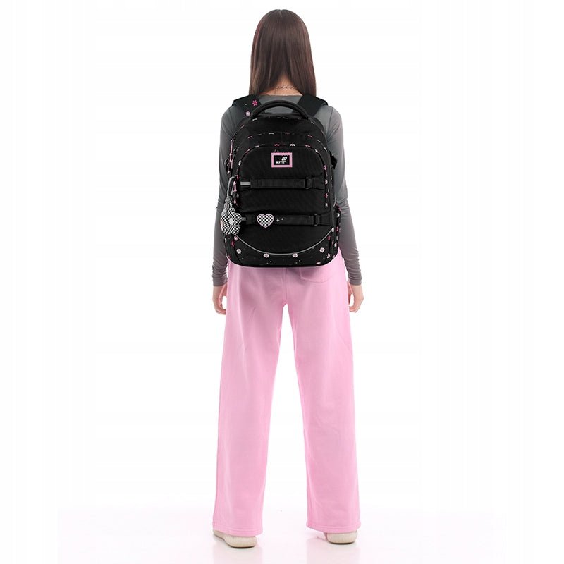 Plecak Kite z miękkim brelokiem na metalowym karabińczyku – stylowy design