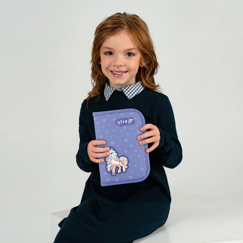 Rozłożony piórnik My Little Pony – wnętrze z przegródkami i gumkami