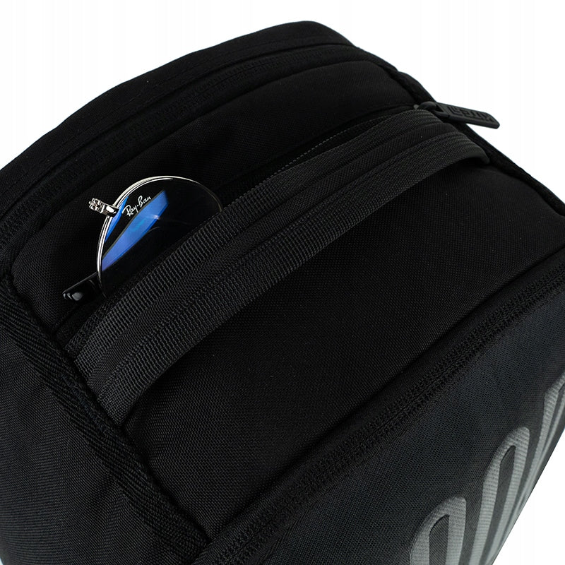 Plecak szkolny młodzieżowy czarny z napisem LED