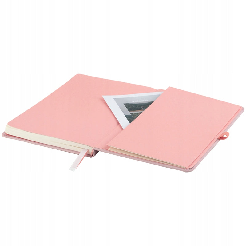 wewnętrzna kieszeń na drobiazgi, wizytówki lub paragony