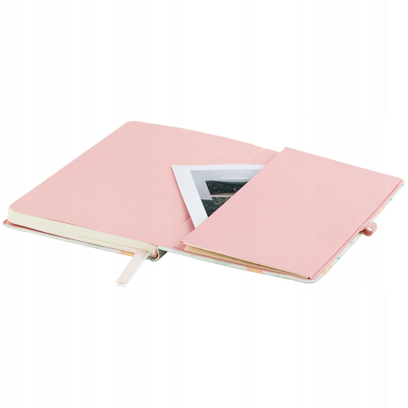 wewnętrzna kieszeń na drobiazgi, wizytówki lub paragony