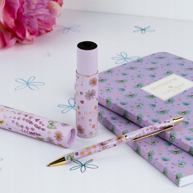 Widok z przodu na długopis Axent Morning Dew z luksusowymi złotymi detalami.