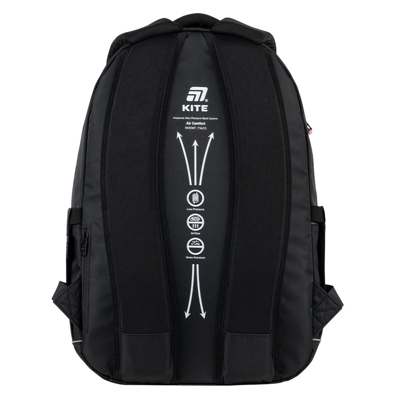 Ortopedyczny panel tylny z systemem wentylacji zapewniający wsparcie kręgosłupa.