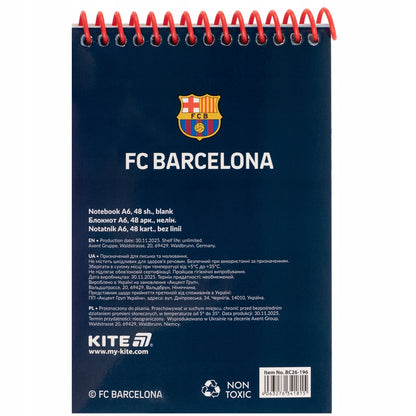 Notes FC Barcelona Kite – widok na tył okładki z logotypem i plastikową spiralą.