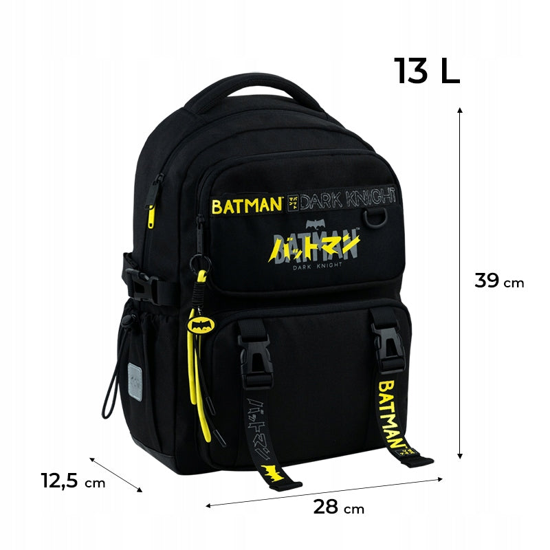 Infografika przedstawiająca wymiary i wagę plecaka szkolnego Kite Batman.