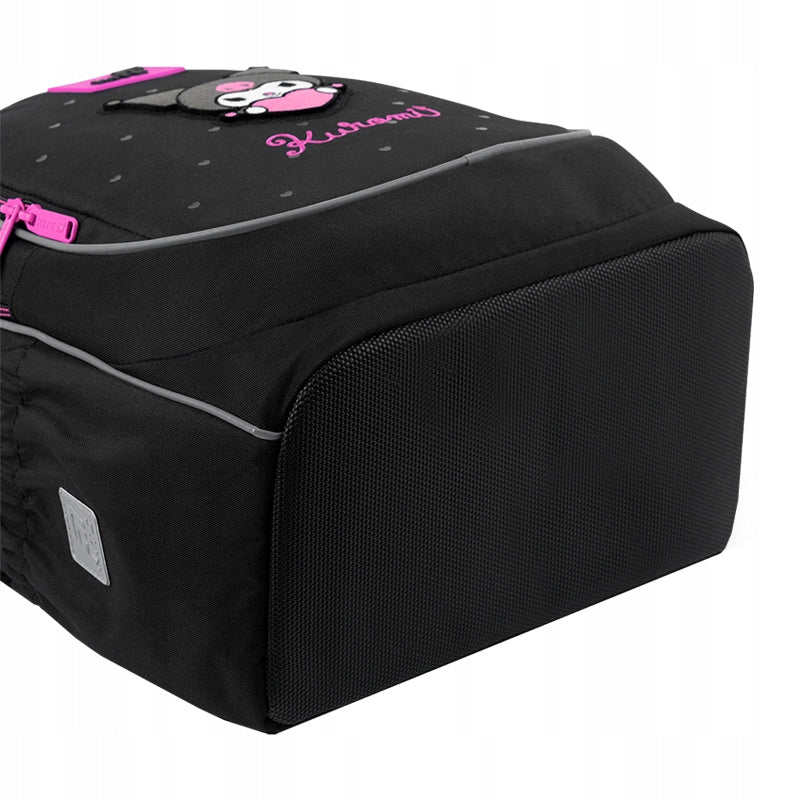 Wzmocnione, usztywniane dno z ochronną powłoką odporną na wilgoć.